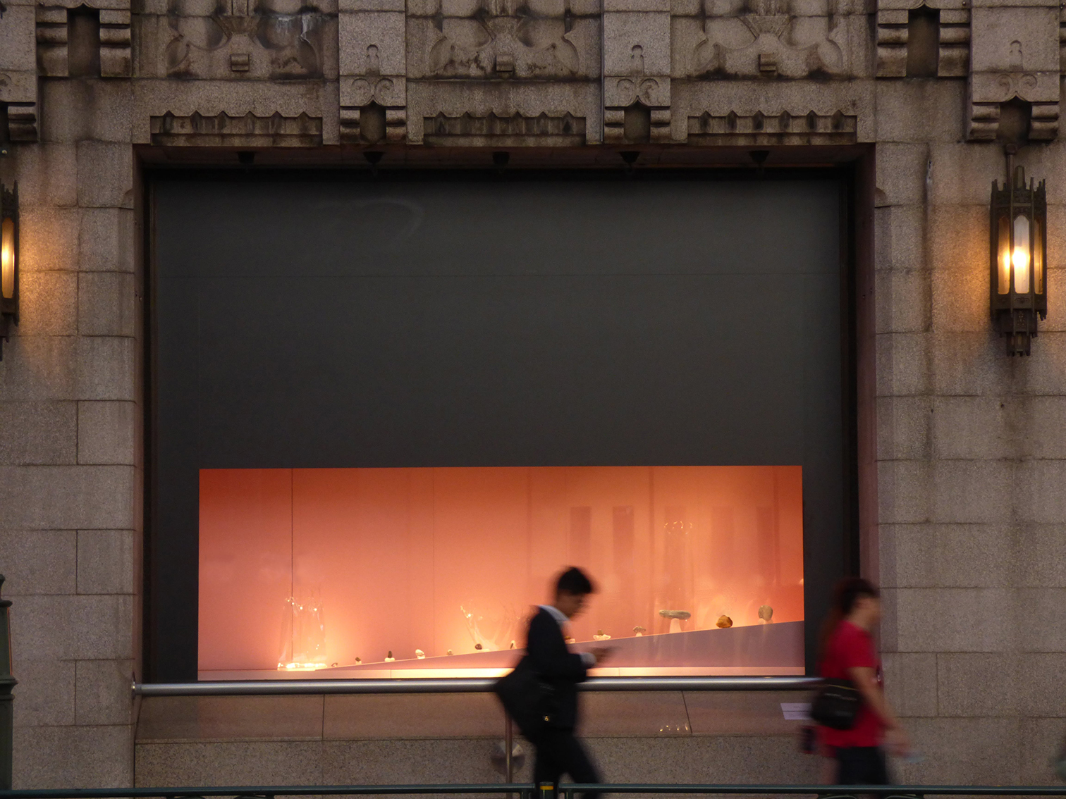 ESPECIAL 伊勢丹新宿店本館ウインドウ展示